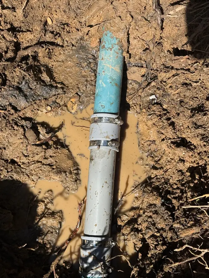 La même canalisation après réparation par manchon